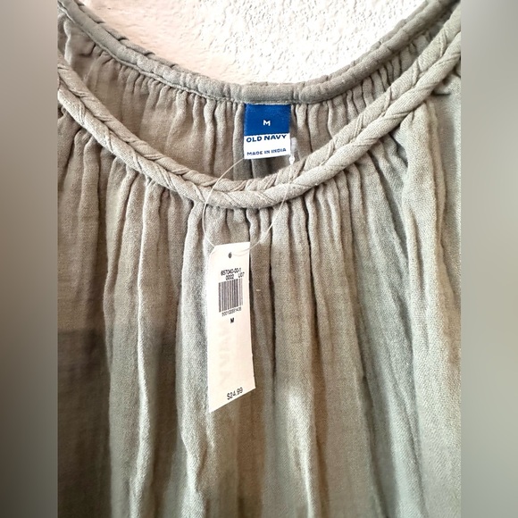 Old Navy Braided Gauze Tank Top NWT - Picture 2 of 4